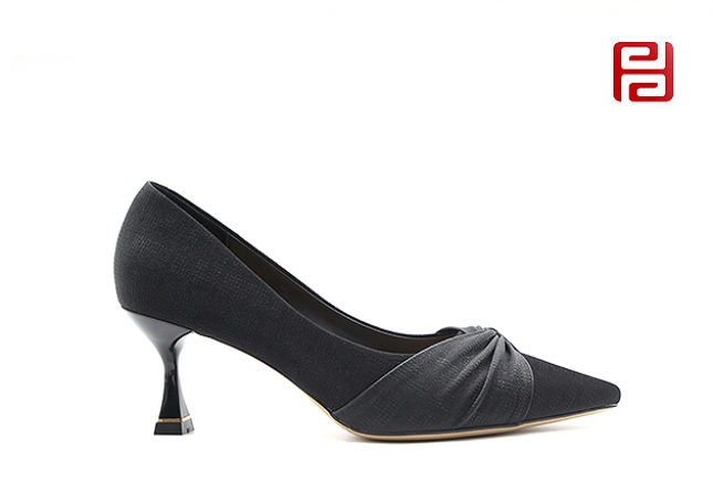 尖頭中跟鞋 魅力時裝女鞋