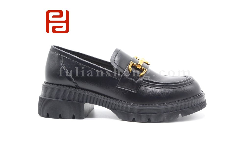 春季新款英倫金屬環扣復古樂福鞋中跟厚底女鞋